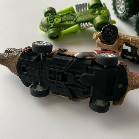 Dino Bros hot wheels dinosaur racers cars Safari Sahara Jurassic Park car lot - Picture 8 of 10